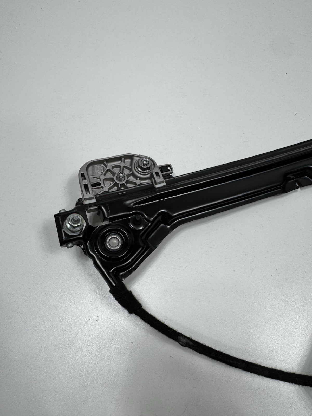 ✅14-22 Maserati Ghibli M157 Front Right Side Window Regulator W Motor OEM