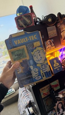 Fallout Vault Tec Dweller Kit V2 DC Official Sold Out NEW SEALED!