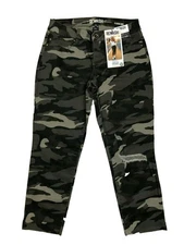 NWT Rewash Size 7 28 Camouflage Jersey Crop Jeans Camo Distressed NEW H11