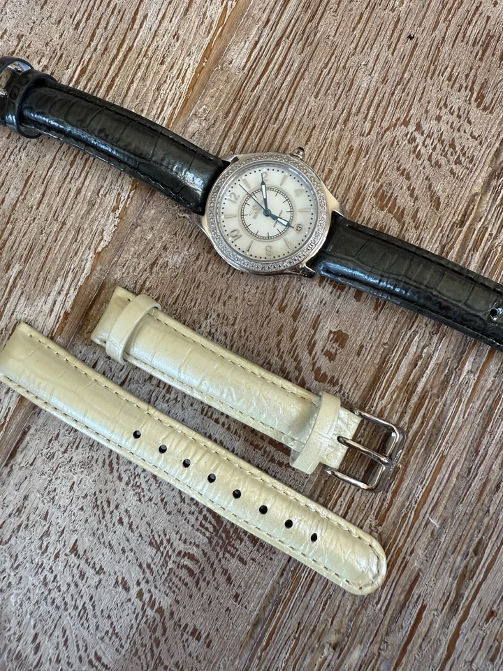 Invicta wildflower watch with interchangeable bands and mother of pearl face - Image 4 of 4