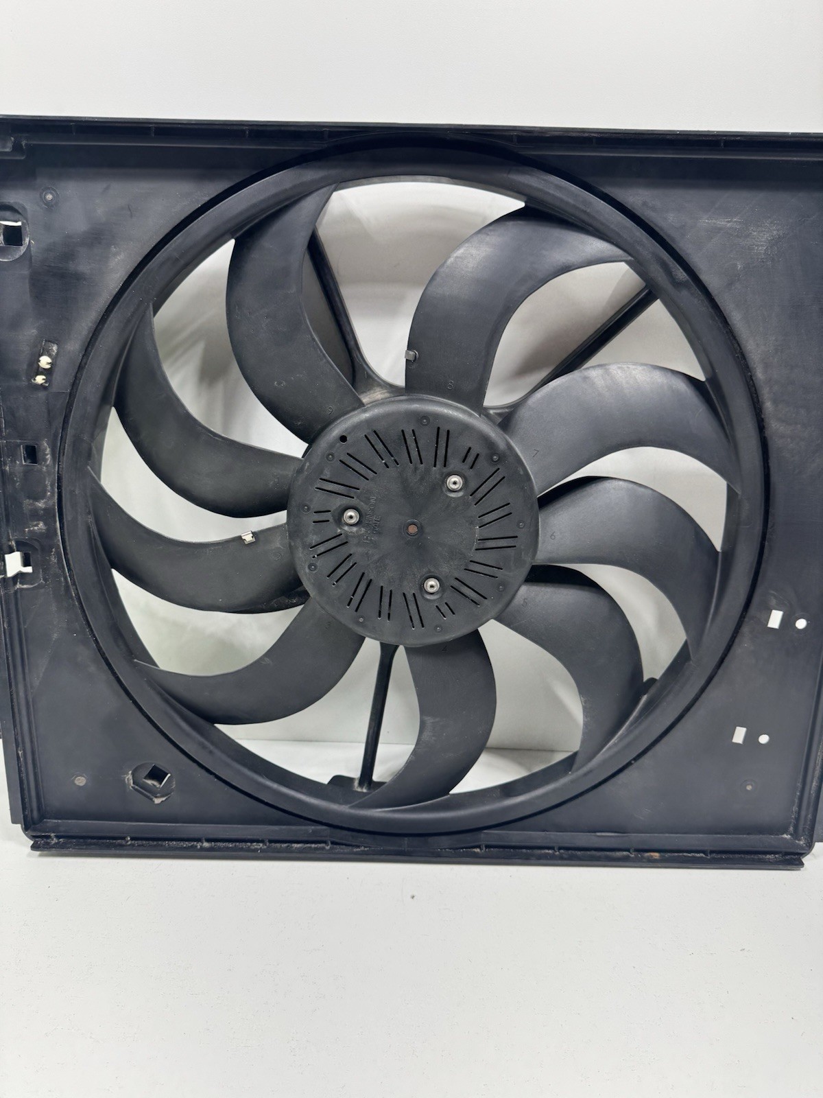 Maserati Ghibli 2014-2022 Radiator fan
