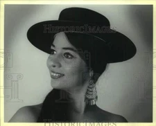 1985 Press Photo A member of Danz America dance troupe. - sap31673