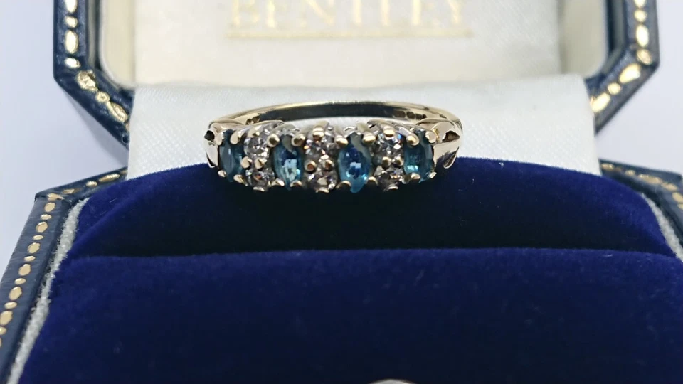 Anillo Vintage Topacio Azul y Circonita Cúbica Media Eternidad Oro 9ct - Talla L Foto 2 de 4