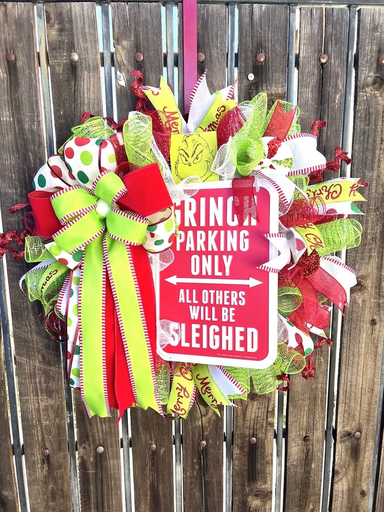Christmas Grinch Front Door Wreath/ Grinch Wall Hanging/ Grinch Wreath/ Grinch