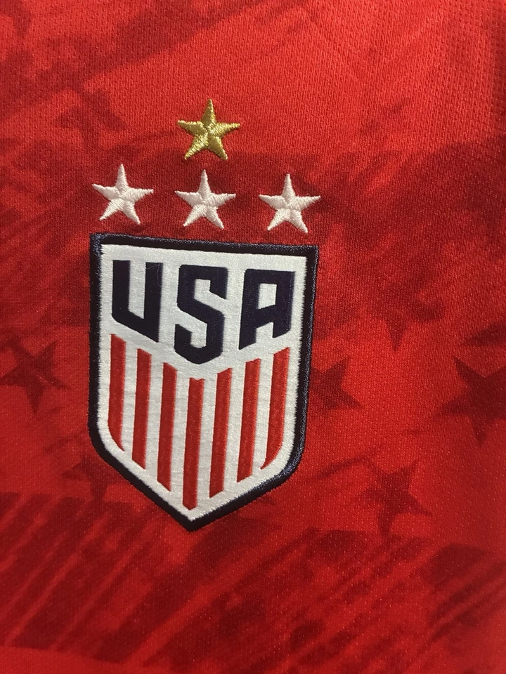 Женская футболка Nike Dri-Fit Team USA One Nation One Team Rose Lavelle размер Small - Изображение 3 из 4