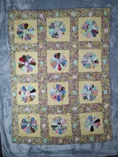 Vintage Dresden Plate Quilt Patchwork Flowers 50x37 Multicolor Floral Hand Made