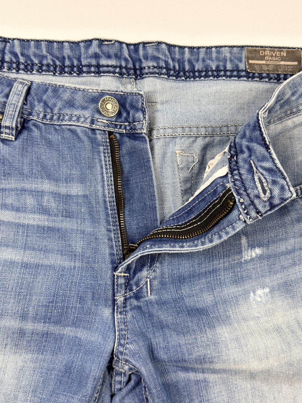 Buffalo David Bitton Driven Basic Straight Jeans … - image 3