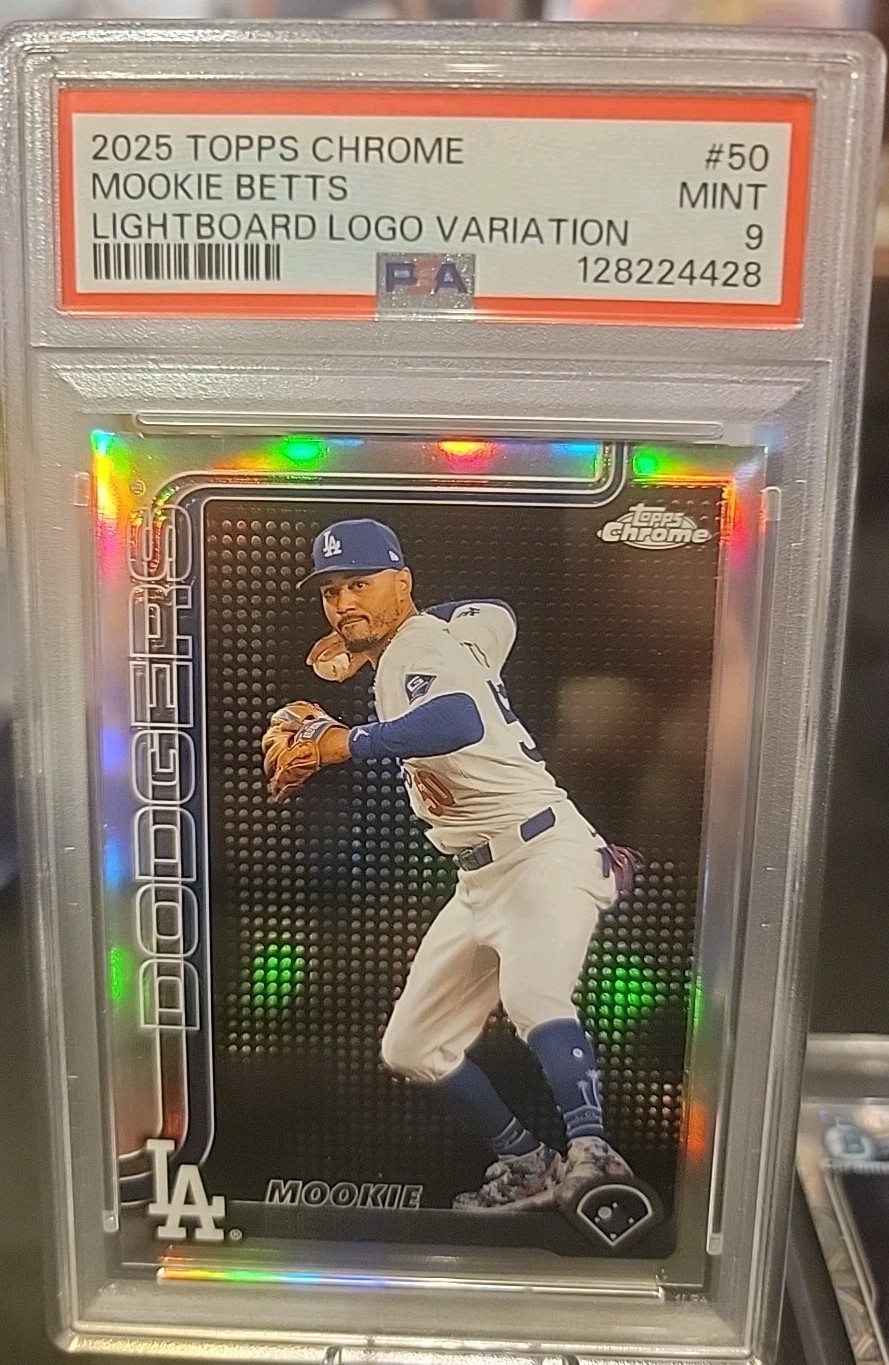 2025 Topps Chrome - Mookie Betts #50 Lightboard Logo Refractor