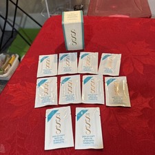 Avon Skin So Soft Bath Oil After Bath Towelettes Box Of 10 New Vintage 1989