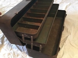 Tackle Box / Toolbox Vintage Metal ~ 2 Metal Fold-out Trays ~ Solid and Heavy