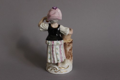Karl Klette Porzellan Figur Frau Dame mit Obstkorb H 15 cm - Picture 3 of 10