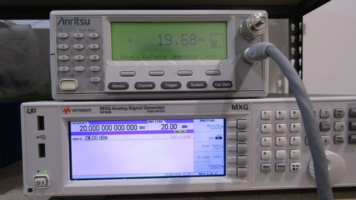 Keysight N5183B 1EA/540/U01/UNY MXG Analog Signal Generator, 9KHz - 40 GHz - Picture 4 of 14