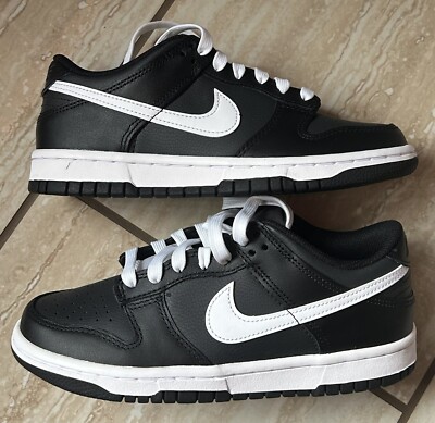 black and white dunks 4.5