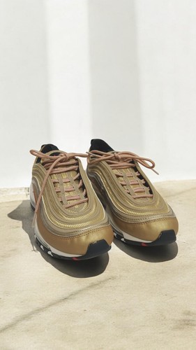 Kinder Nike Air Max 97 OG QS Turnschuhe Größe 7Y Jugend Damen 8,5 Gold