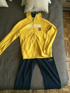 champion tuta gialla