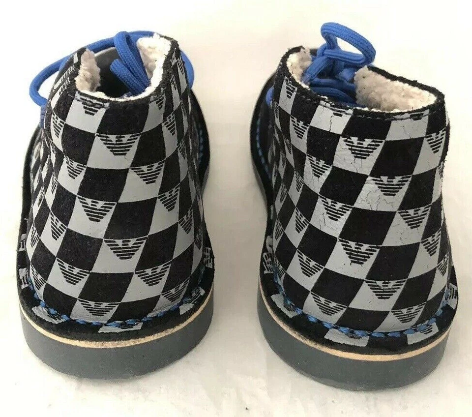 Armani Junior Niños Azul Marino Desierto Botas Zapatos 33 UE (2 EE. UU.) Portugal NUEVO CON ETIQUETAS $260 Foto 4 de 4