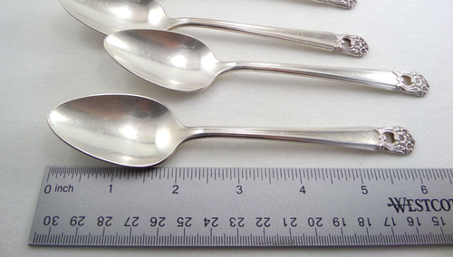 VTG Set of 8 Teaspoons 1847 Rogers Bros IS " ETERNALLY YOURS " Silver Plate - Picture 12 of 14