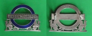 veraltetes London Transport Inspector Emaille und Silber Mützenabzeichen HM für 1934/35
