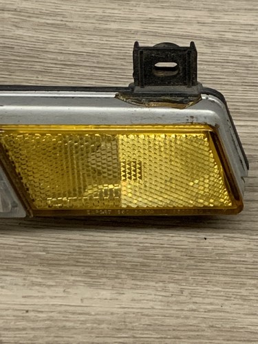 1984 thru 1987 C4 Corvette Right Front Bumper Side Marker Light Lamp GM 16500646 - Picture 4 of 7