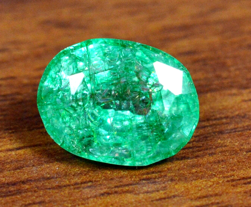 Émeraude Naturelle Colombienne – 1,70 Carats – Ovale, Non Traitée, Certifiée AGL