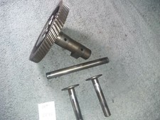 Vintage Briggs  Stratton Engine Model 23 A Parts Accessories Camshaft  Tappets