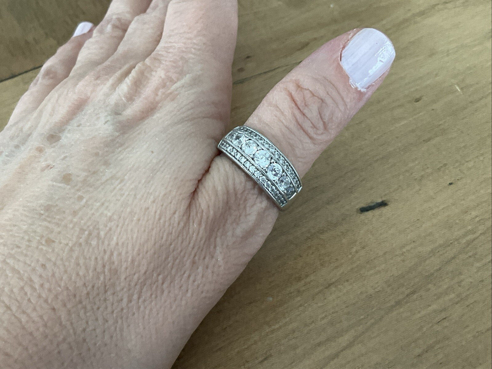 Sterling Silver Solid Sparkly Round Stone Band Ri… - image 5