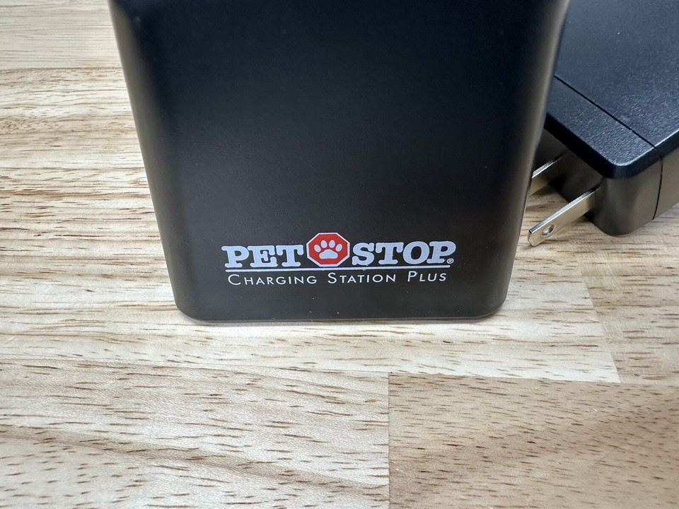 PetStop EcoLite Diagnostic and Charging Cradle Dog Fence Receiver