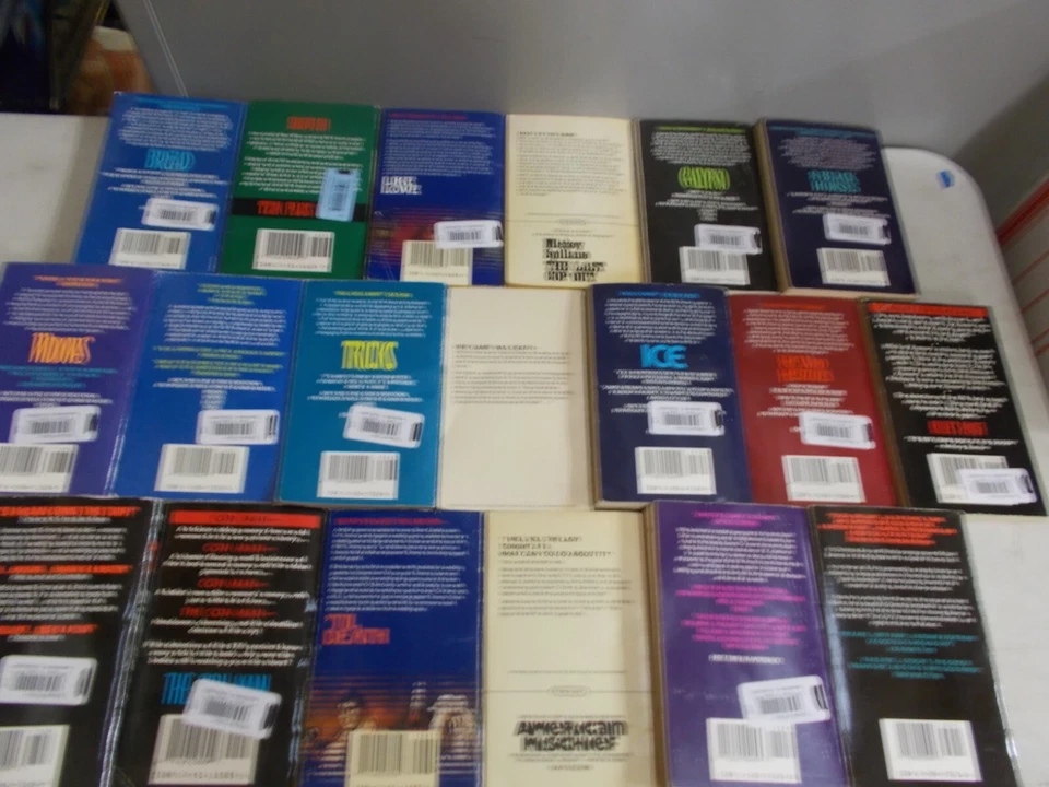 19 ED MCBAIN # PB 87TH PRECINCT PLUS ONE (1) STANDALONE TITLE DOWNTOWN CON COP Foto 3 de 3