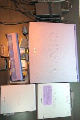 Sony VAIO Z505JS 2000 Windows '98/XP Laptop DOS, DVD, Floppy, Port