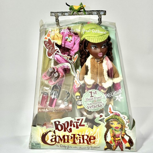 Bambola Bratz FELICICIA Campfire Prima Uscita NUOVA in scatola Senza scatola 2005 scatola danneggiata LEGGERE - Foto 2 di 17
