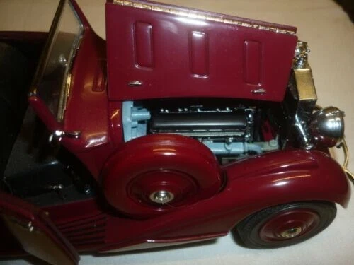 Danbury Mint 1938 Rolls Royce Phantom II Sedanca De Ville 1/24 Diecast - Image 3 of 3