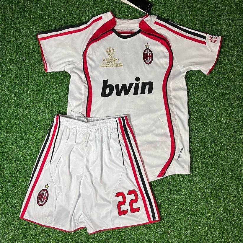 Ronaldinho 10 AC Milan 2006 2007 White Kids Youth Kit Size 28 Age