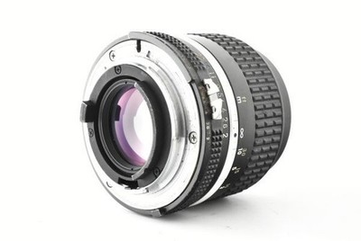 ＡＩ８５ｍｍ　Ｆ２Ｓ Nikon Ai-S AIS Nikkor 85mm f/2 MF Portrait Lens (Manual Focus Lens