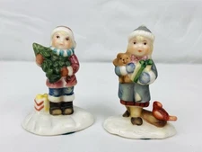 Department 56 Heirloom "The Children's Chapel" 40258 2pc Figurine Accessories