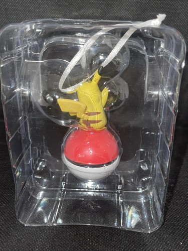 Hallmark 2023 Pokemon Pikachu Rosso Poke Ball Decorazione Natalizia - Foto 3 di 4