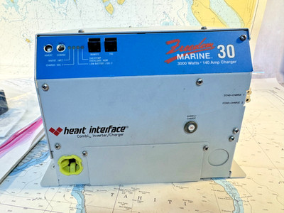 Heart Interface #81-3011-12. 12 Volt 140amp Charger, 3000Watt Inverter WORKS!!!