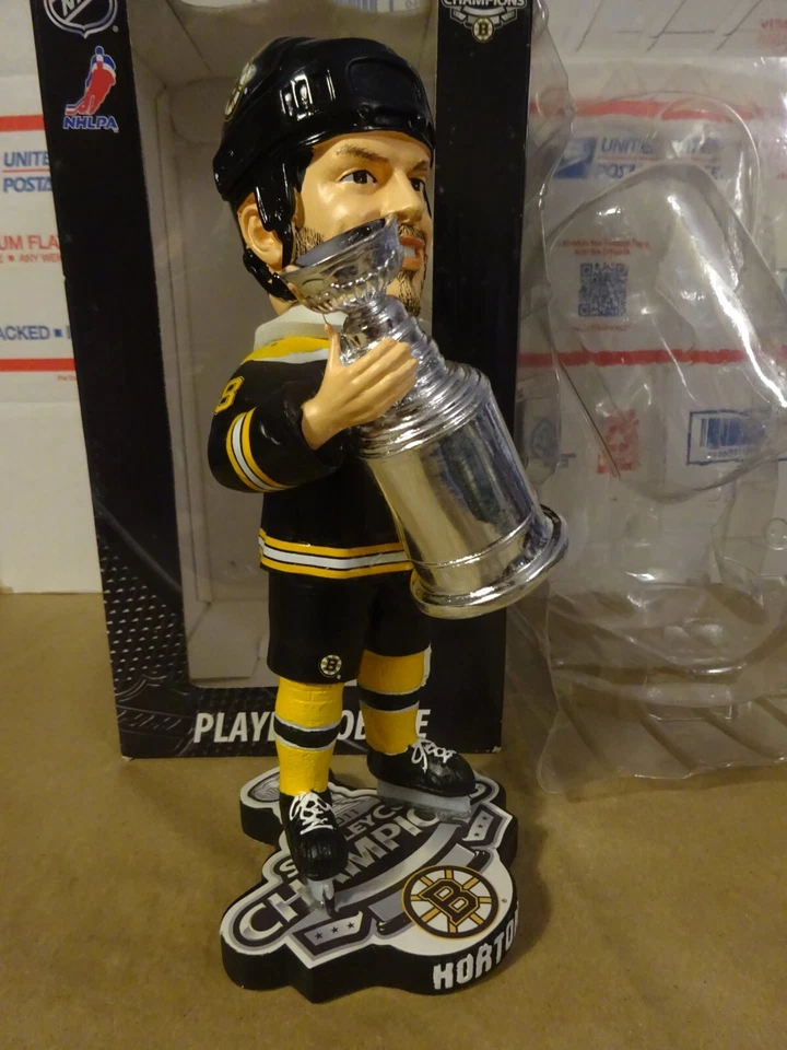 Nathan Horton Boston Bruins Stanley Cup Bobblehead - Image 2 of 4