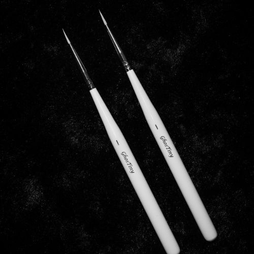 GhosTiny Ultra Detail Paint Brush 2 Pack Size #l Kickstarter Miniature Warhammer - Afbeelding 1 van 3