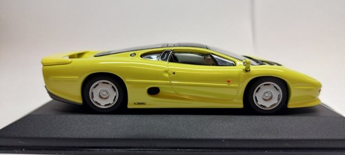 Jaguar XJ 220 1/43 Minichamps - Picture 8 of 17