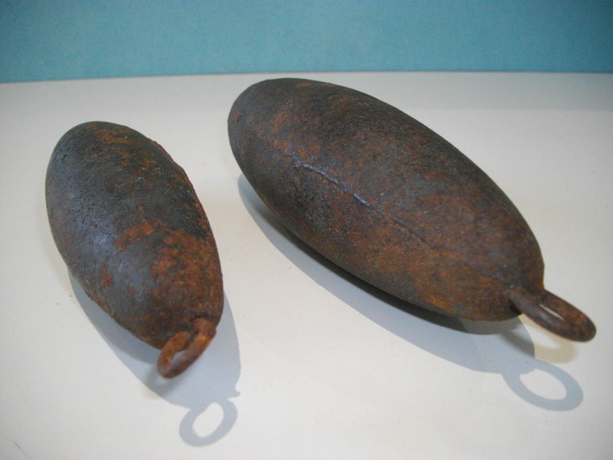 Lot 3 petits poids anciens plomb cloches collection XVIIème siècle
