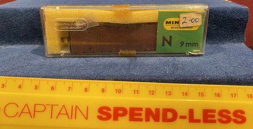 VINTAGE 1970s N-GAUGE MINITRIX FLAT CAR W REMOVABLE SIDE STAKES 3241 AS NEW!!! - Picture 9 of 9
