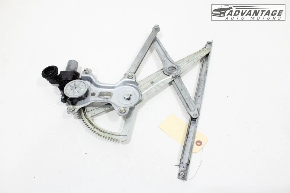 2016-2023 TOYOTA TACOMA CREW CAB REAR RIGHT DOOR WINDOW REGULATOR & MOTOR OEM - Image 2 of 4