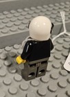 Lego MINIFIGURE- City Police Suit W Blue Tie And Badge.  Cop049.    Lot103 — photo 2