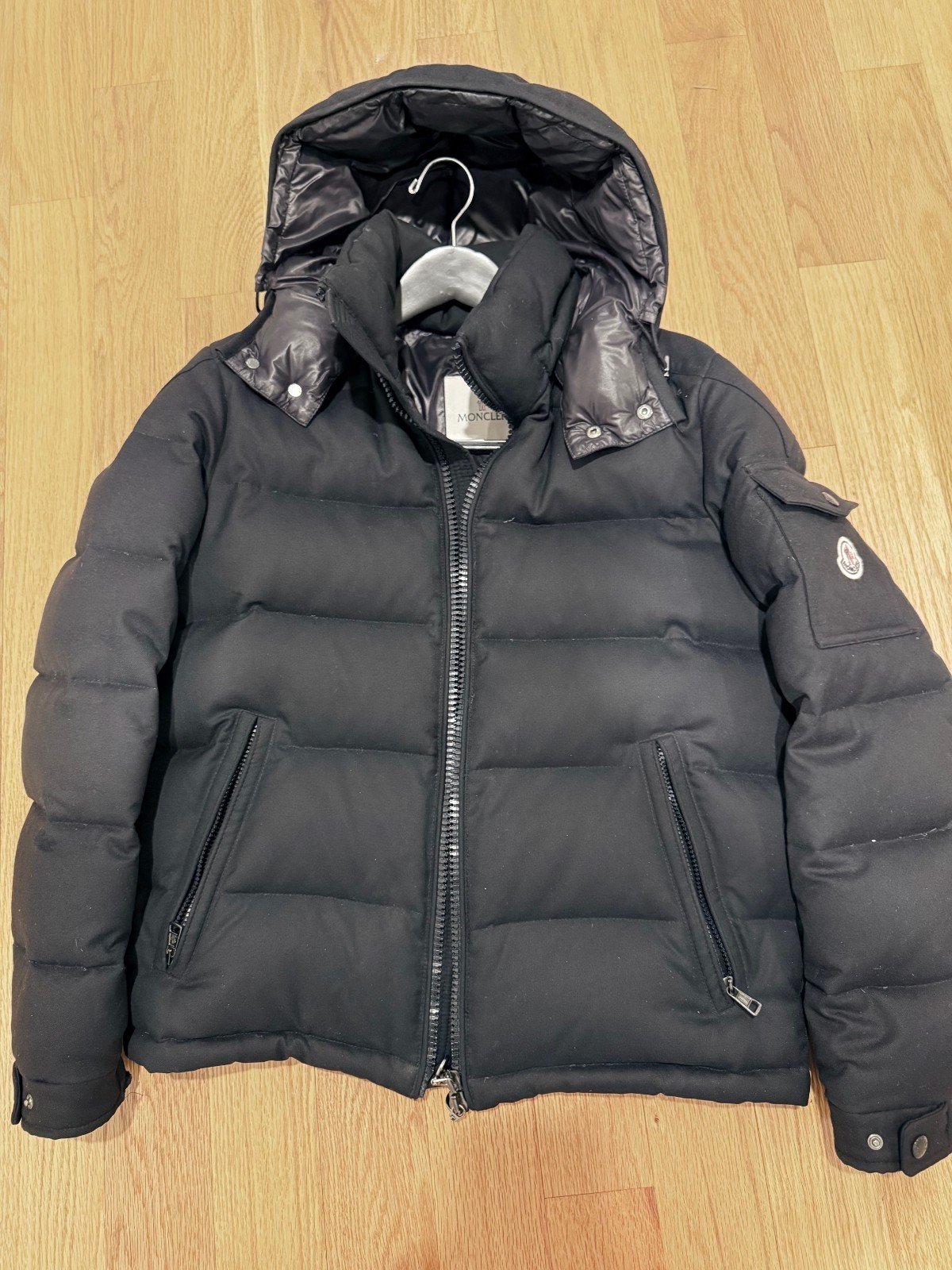 Moncler Montgenevre Authentic Mens Down Puffer Jacket Size 2 Navy Blue Excellent