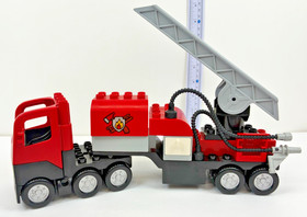 LEGO DUPLO 4977 Fire Truck *INCOMPLETE/SEE DESCRIPTION & FREE SHIPPING*