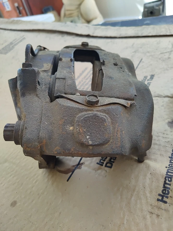 Pinzas de freno Ford Thunderbird Kelsey Hays 1965/66 Foto 4 de 4