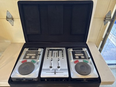 NUMARK DJ CD Set w/(2) Axis CD Players, Mixer & Hardcase. Tested Works