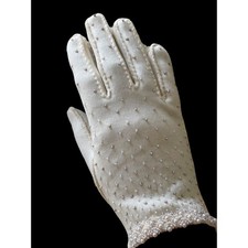 Vintage 60  s White Beautiful Beaded Gloves Made In Hong Kong