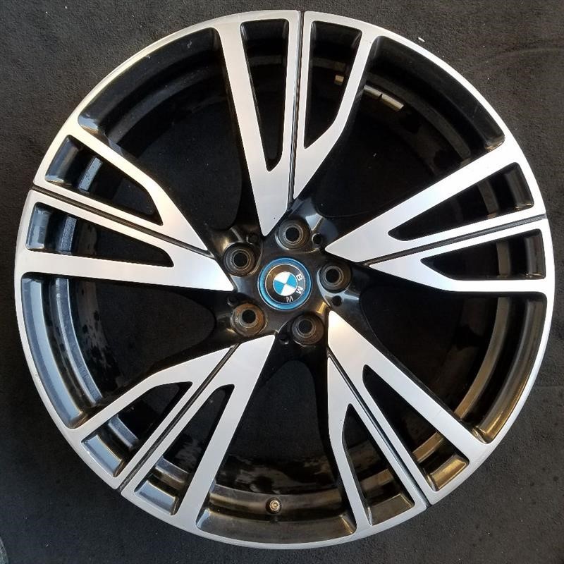 BMW i8 2014-2017 Front Right Wheel Black P/N 56086201
