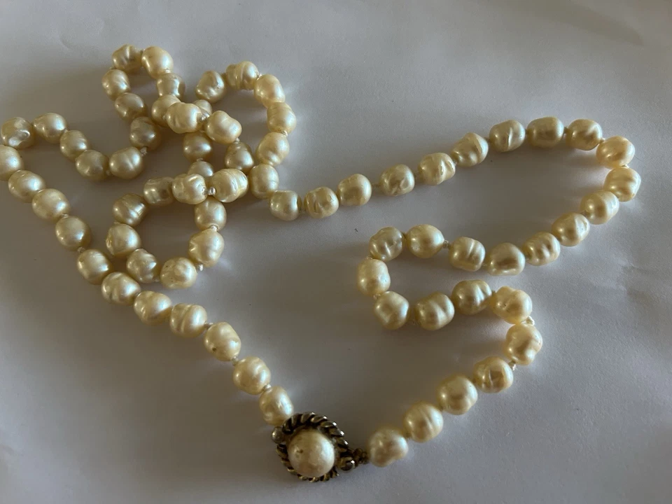 Authentic Chanel 1981 Faux Baroque Pearl Layering Beaded Women's Necklace 45" - Image 2 of 4
